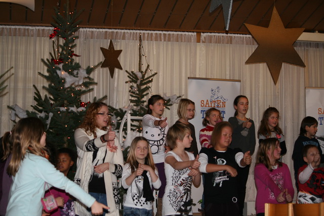 gal/2010/2010 Saitentwist Weihnachtsfeier Schwimmverein AEGIR 26.11/2010 Saitentwist Weihnachtsfeier Schwimmver Aegir 26.11. 045.jpg